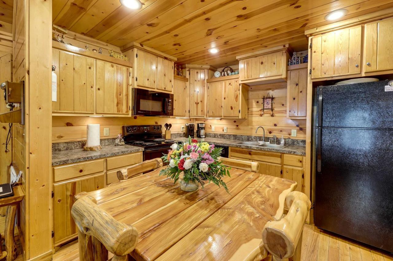 Broken Bow Rental Cabin With Hot Tub And Bar 외부 사진