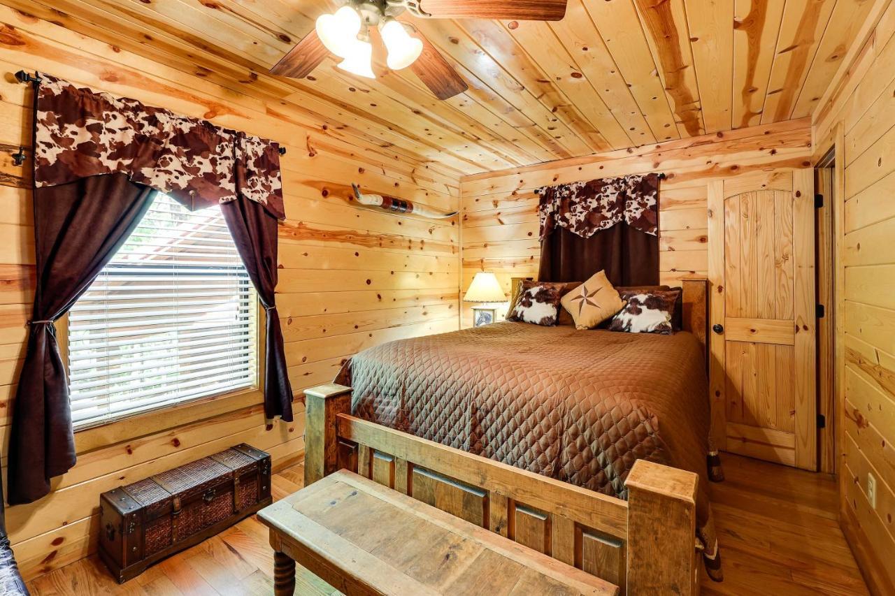 Broken Bow Rental Cabin With Hot Tub And Bar 외부 사진
