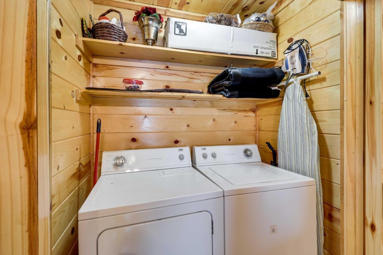 Broken Bow Rental Cabin With Hot Tub And Bar 외부 사진